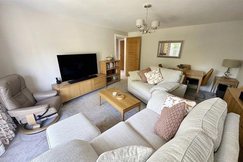 2 bedroom flat for sale, Ferndown