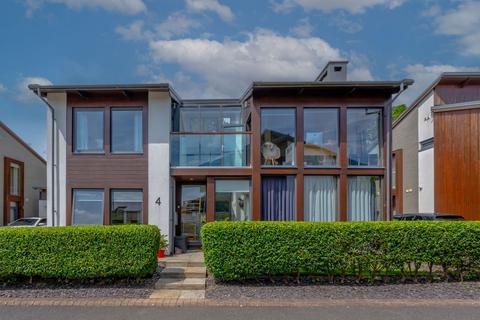 4 bedroom detached house for sale, The Green, Pontyclun CF72