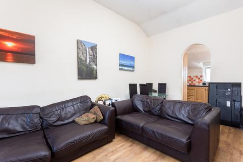 1 bedroom flat for sale, Trinity Street, Huddersfield HD1