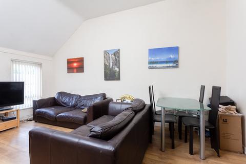 1 bedroom flat for sale, Trinity Street, Huddersfield HD1