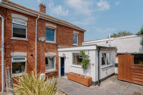 2 Threshers, Crediton, EX17 3NR