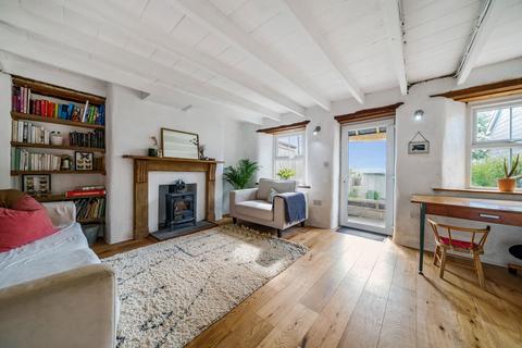 92 Launceston Road, Callington, PL17 8DS