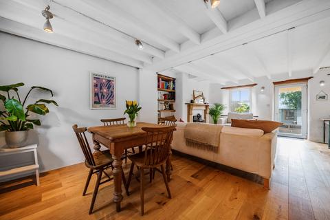 92 Launceston Road, Callington, PL17 8DS