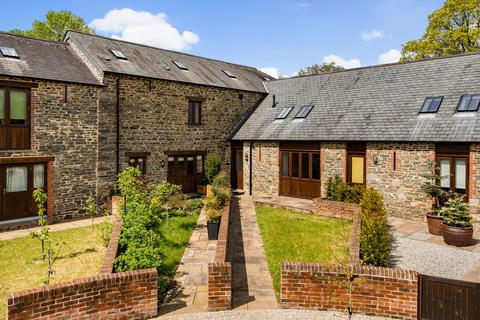 2 bedroom barn conversion for sale, Launceston PL15