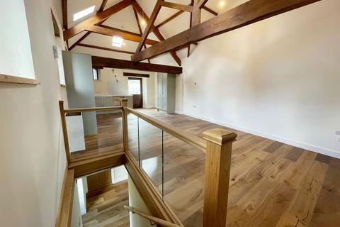 2 bedroom barn conversion for sale, Launceston PL15