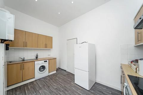 104c Aldborough Road South, Ilford, IG3 8EY