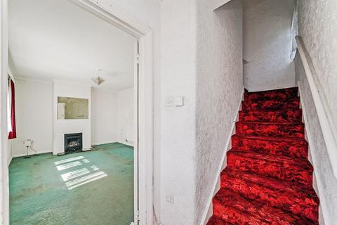 24 Princes Park, Rainham, RM13 7EA