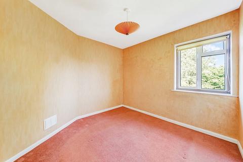 24 Princes Park, Rainham, RM13 7EA