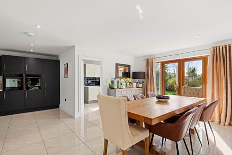 Chapel House, 4a Chapel Lane, Barrowby, Grantham, NG32 1BS