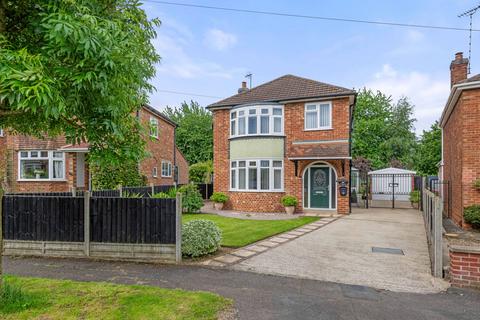 3 bedroom detached house for sale, Hunt Lea Avenue, Grantham NG31