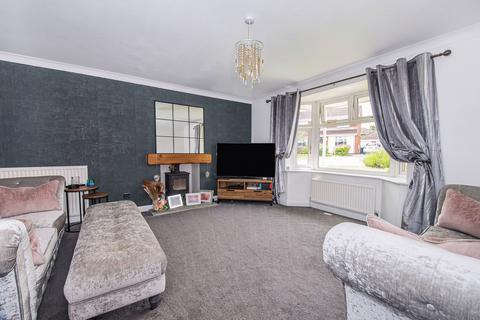 55 Oaklands Drive, Willerby, Hull, HU10 6BJ