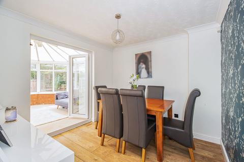 55 Oaklands Drive, Willerby, Hull, HU10 6BJ