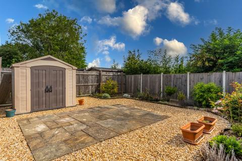 18 Bush Close, Comberton, Cambridge, CB23 7EG
