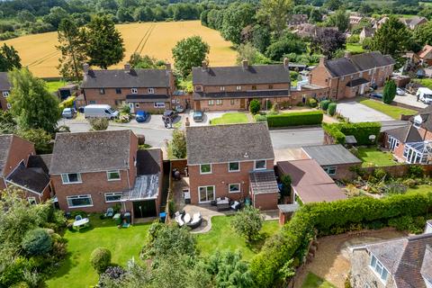 4 bedroom detached house for sale, St. Michaels Close, Ufton, Warwickshire CV33 9PA