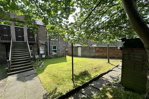 8 Mount Road, Montrose, DD10 8NT