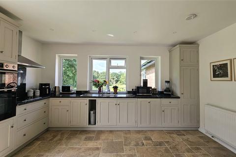 Lake Mead Frog Lane, Motcombe, Shaftesbury, SP7 9NY