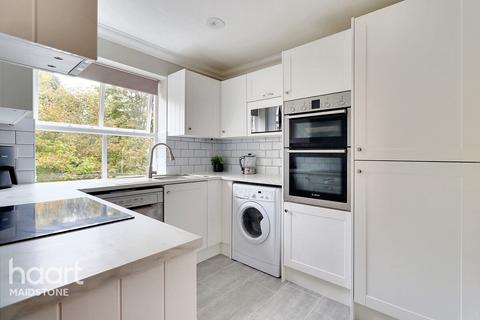 2 bedroom apartment for sale, River Bank Close, Maidstone