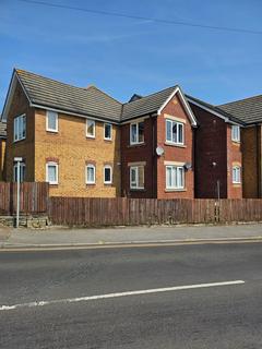 2 bedroom ground floor flat for sale, Lake Road, Poole BH15