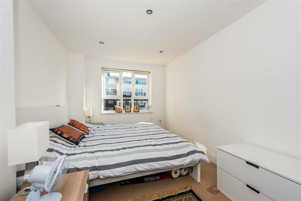 Master bedroom 2