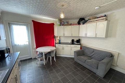 3 bedroom flat for sale, Tuckton Road, Bournemouth BH6