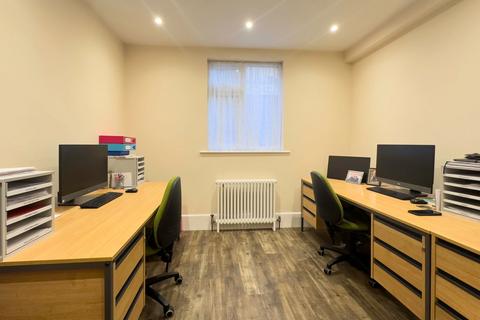 180 Sompting Road, Worthing, BN14 9EY