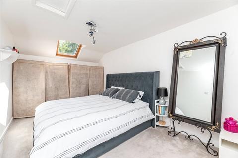 81 Cottingley Cliffe Road, Bingley, BD16 1UP