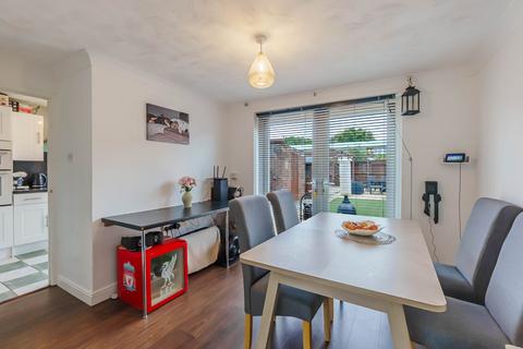 3 bedroom terraced house for sale, Kent Way, Cambridge, CB4