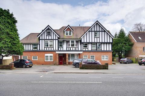 Flat 12, Quest House, 12 Charminster Road, Bournemouth, BH8 8SJ