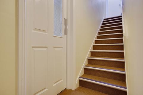 Flat 12, Quest House, 12 Charminster Road, Bournemouth, BH8 8SJ