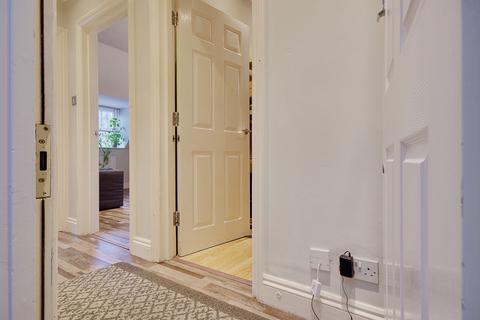 Flat 12, Quest House, 12 Charminster Road, Bournemouth, BH8 8SJ
