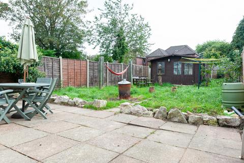 7 Bascott Road, Bournemouth, BH11 8RH