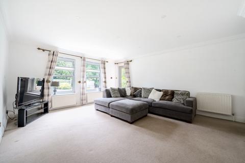 3 bedroom flat for sale, Tudor Grange, 83 Oatlands Drive, Weybridge, KT13