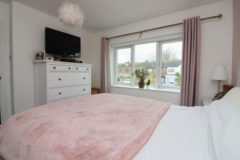 10 Cherrydown West, Basildon, SS16 5AT