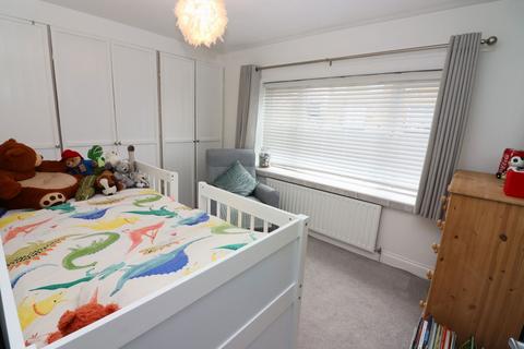 10 Cherrydown West, Basildon, SS16 5AT