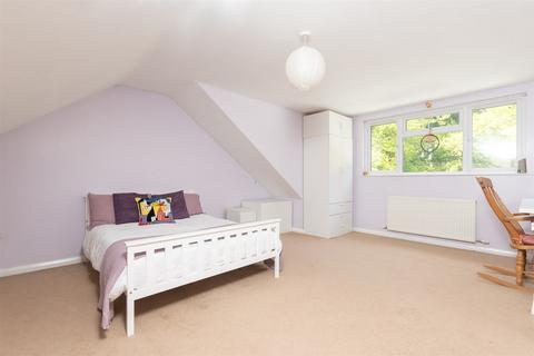 75 Boxley Road, Chatham, ME5 9LJ