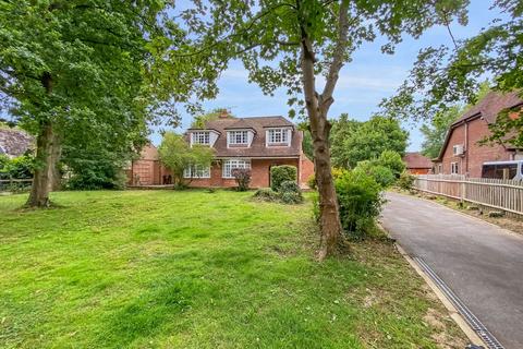 4 bedroom detached house for sale, Capel Road, Ashford TN26