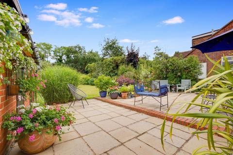 5 bedroom detached house for sale, Sandyhurst Lane, Ashford TN25