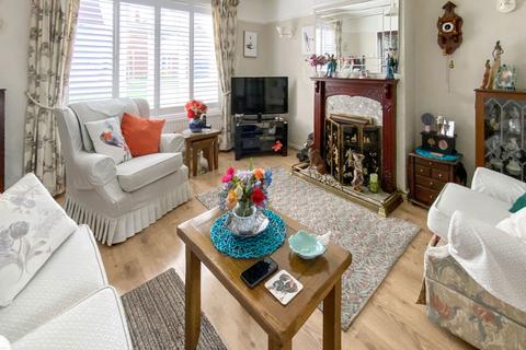 10 Deans Walk, Ashford, TN23 5BN
