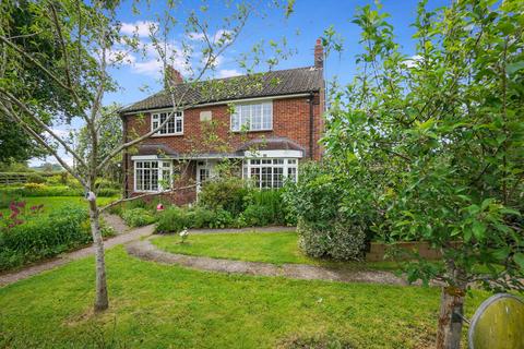 Coronation Villa Bethersden Road, Smarden, Ashford, TN27 8QT