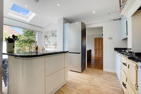 Coronation Villa Bethersden Road, Smarden, Ashford, TN27 8QT