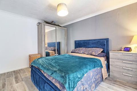 24 Maple Way, Burnham-on-crouch, CM0 8DE