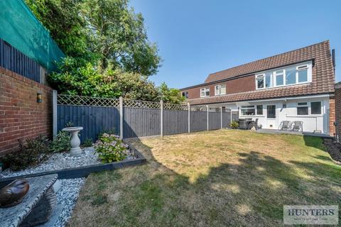 3 bedroom semi-detached house for sale, Epsom Close, Bexleyheath