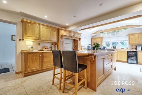 Mandaley Post Office Road, Woodham Mortimer, Maldon, CM9 6SX