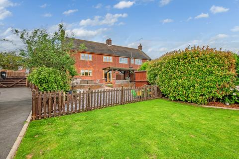 3 bedroom semi-detached house for sale, Agricultural Cottages, Church Road, West Hanningfield, Chelmsford