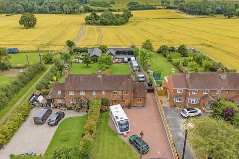 3 bedroom semi-detached house for sale, Agricultural Cottages, Church Road, West Hanningfield, Chelmsford