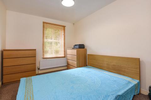 2 bedroom flat for sale, Highfield Close, Lewisham