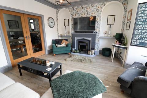 18 Manchester Road, Barnoldswick, BB18 5PR