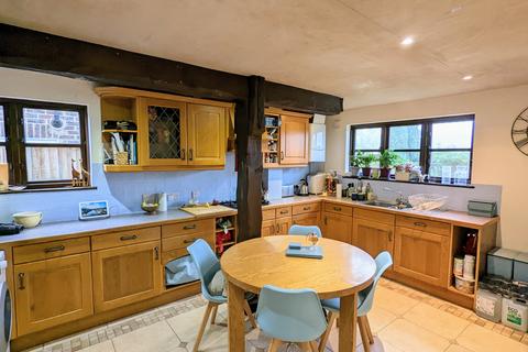 Appletree Cottage Faygate Lane, Faygate, Horsham, RH12 4SH