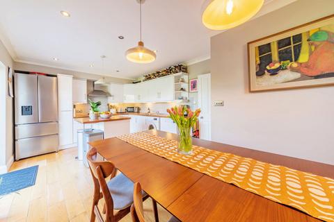 8 Douglas Road, Tonbridge, TN9 2ST