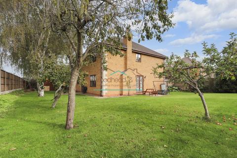 5 bedroom detached house for sale, St. Marys Road, Bozeat, Northamptonshire